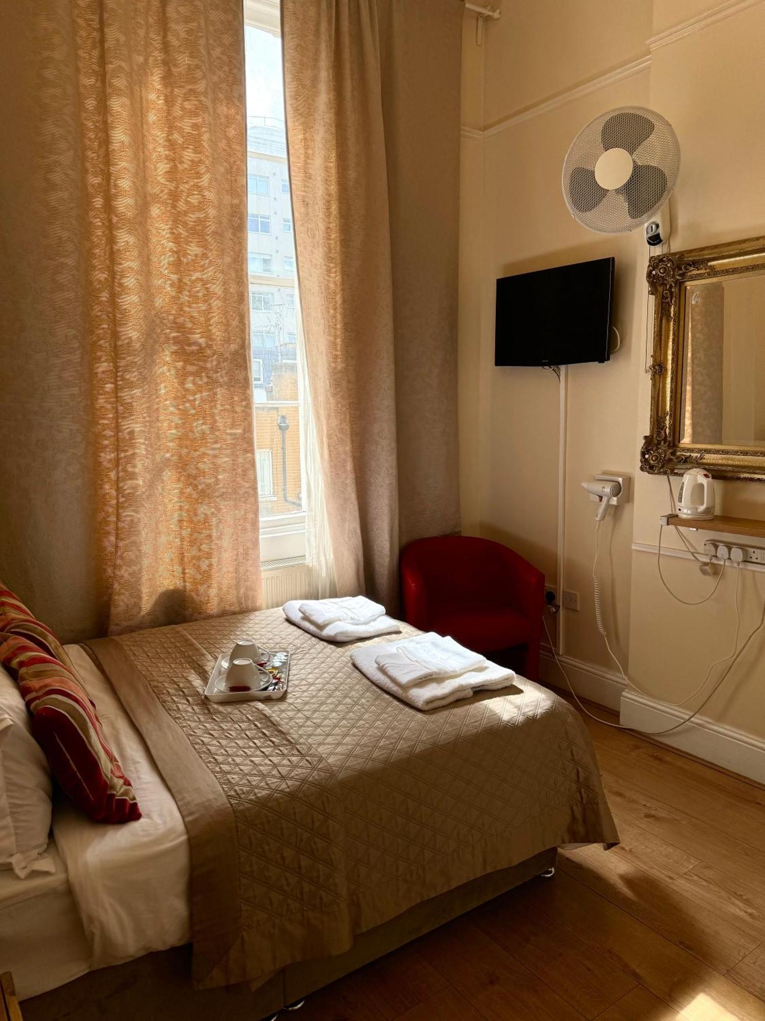 Abc Hyde Park Hotel Лондон Екстериор снимка