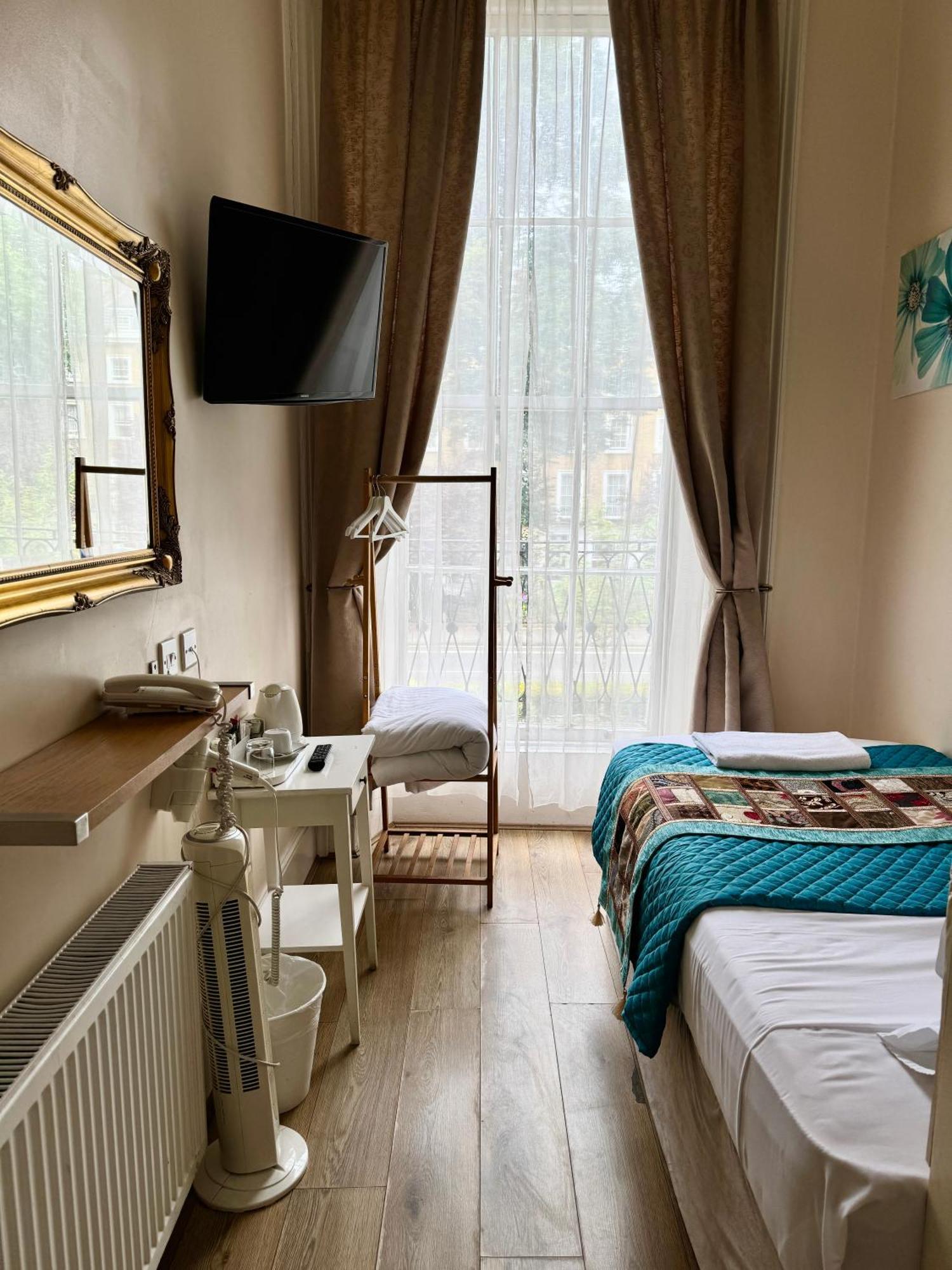 Abc Hyde Park Hotel Лондон Екстериор снимка
